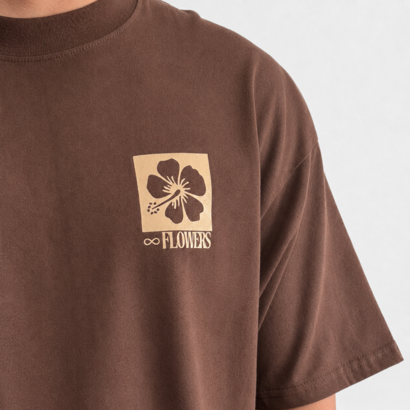 overwatt-reme-oversize-marron-flowers-03 REMERA OVERSIZE MARRÓN FLOWERS